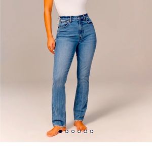 Abercrombie & Fitch Curve Love 90’s Slim Straight Jeans Ultra High Rise
